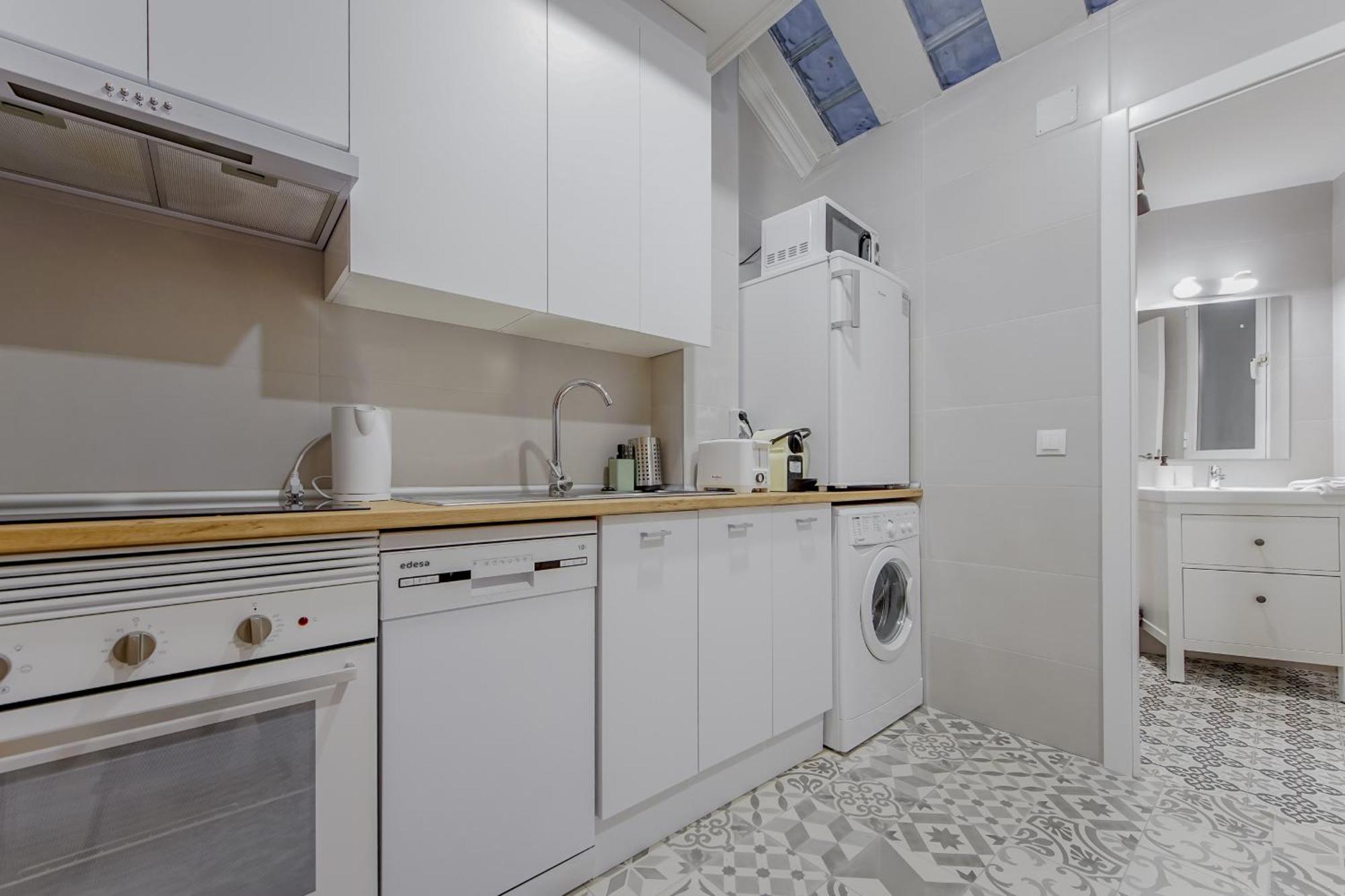 Ny Style Apt 5P En San Mateo Centro Chueca-Malasana E1 マドリード エクステリア 写真